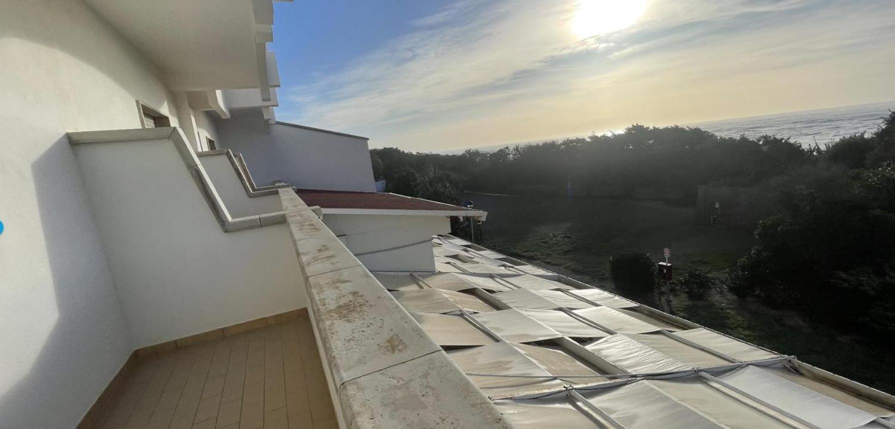 Hotel Dei Bizantini & Villaggio Campo Dei Messapi San Pietro in Bevagna Bagian luar foto